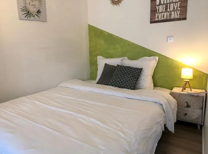 The Downtown Cosy Apartment *